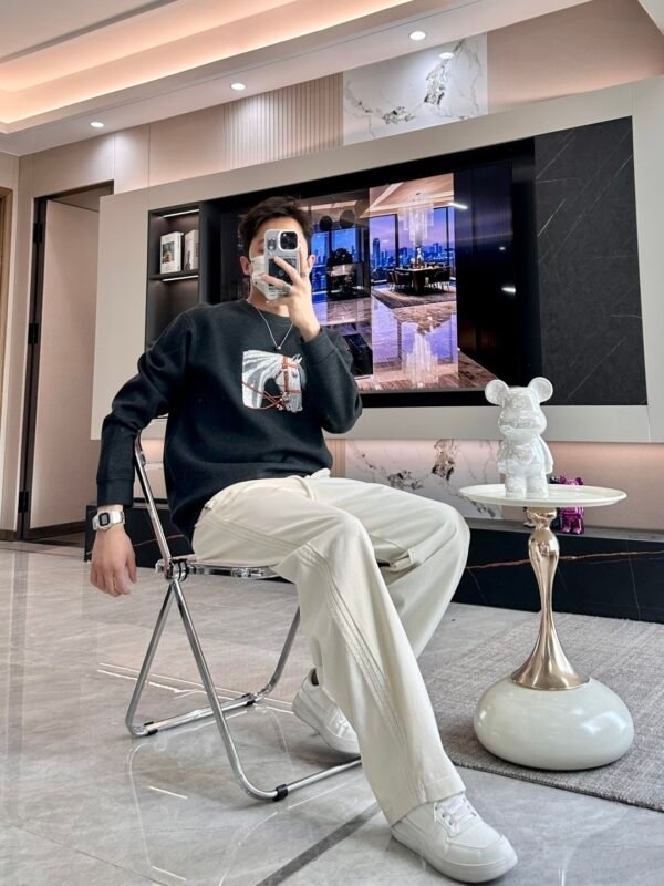 HRMS Embroidered Horse Crew Neck Jumper - Black