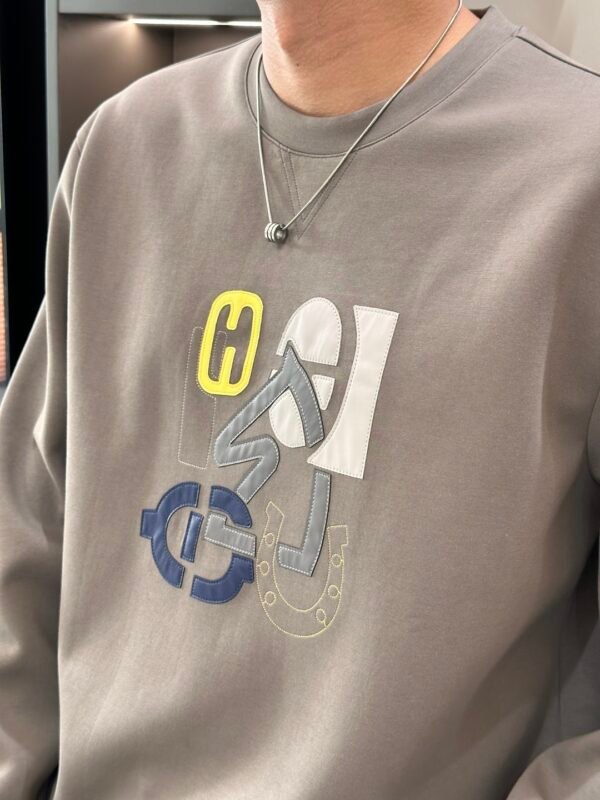 HRMS Graphic Appliqué Jumper – Taupe