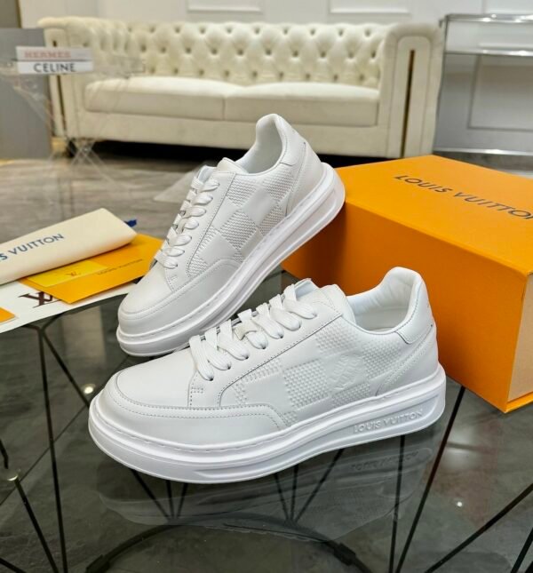2 LVE All White Low-Top Trainers