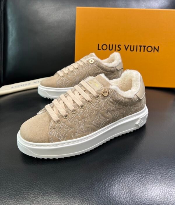 LVE Time-Out Monogram Suede Trainers – Beige
