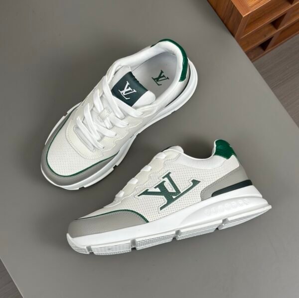 2 LVE White & Green Low-Top Trainers