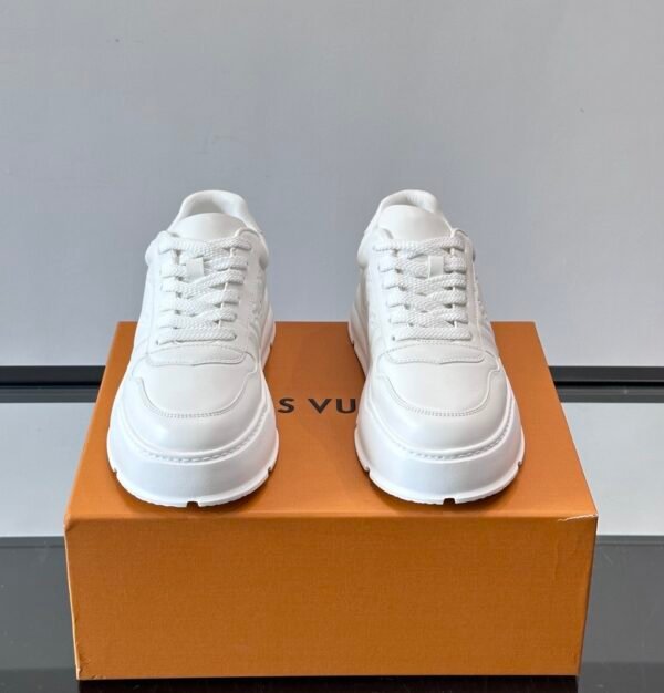 2 LVE Men’s White Luxury Low-Top Trainers