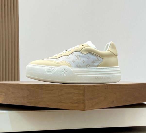 LVE Beige Cream Monogram Low Trainers