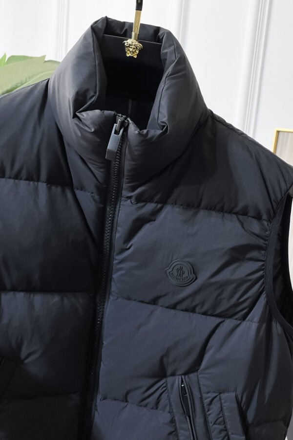 2328c24e MNCLR Padded Zip Gilet