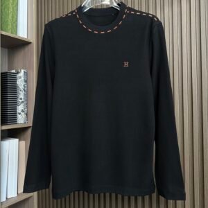 238b6cf9 HRMS Crew Neck Jumper with Embroidered Logo- Black