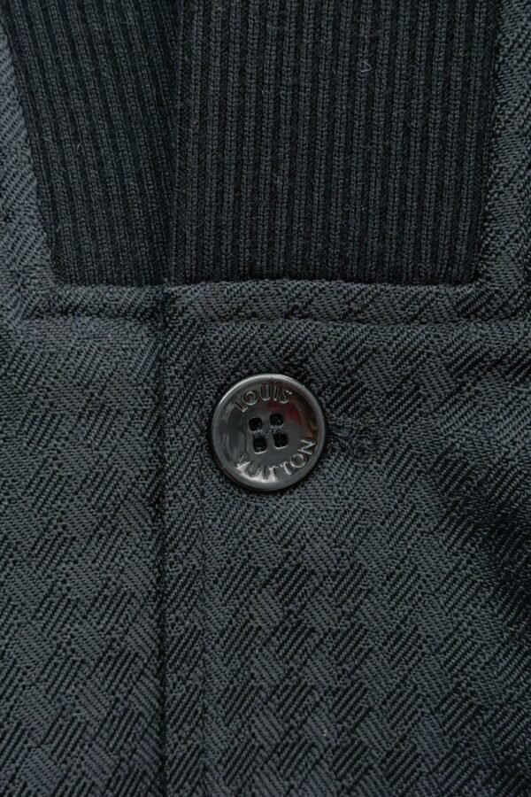 LVE Lightweight Buttoned Jacket – Black