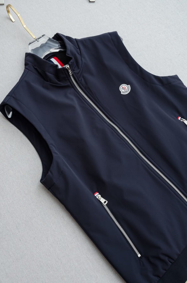 MNCLR Logo Patch Zip Gilet