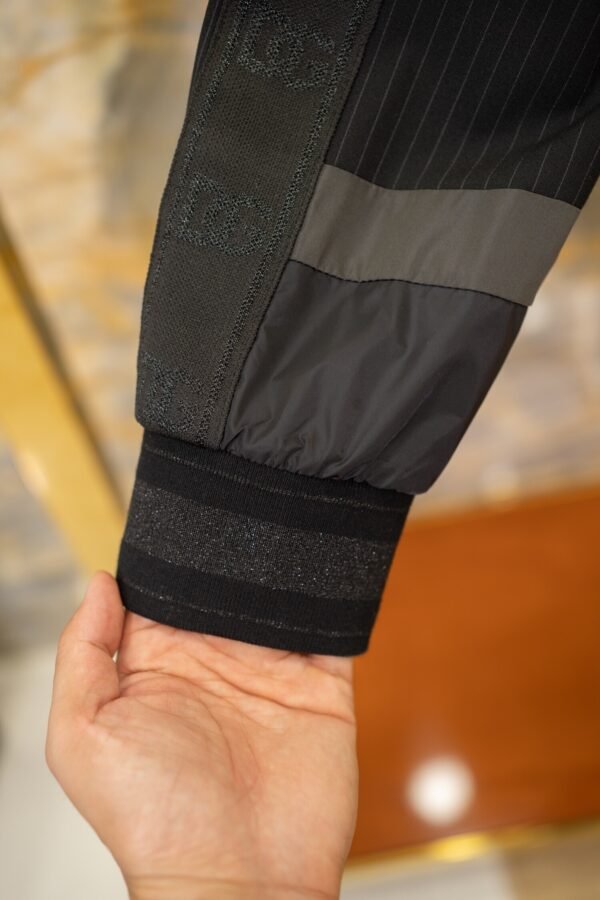 2453f876 DG Full Zip Jacket - Black