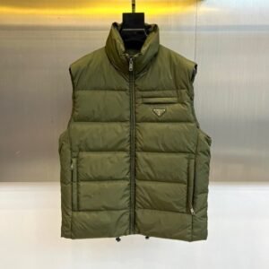 PRDA Quilted Zip Gilet - Olive Green