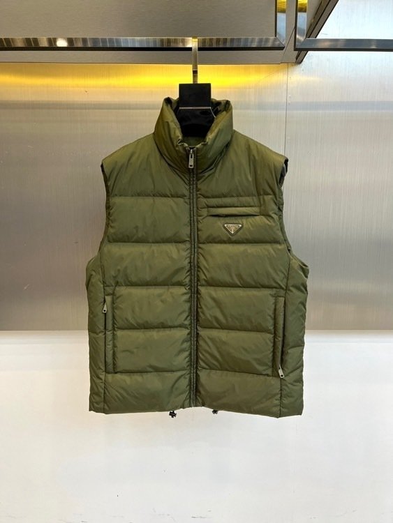 PRDA Quilted Zip Gilet - Olive Green
