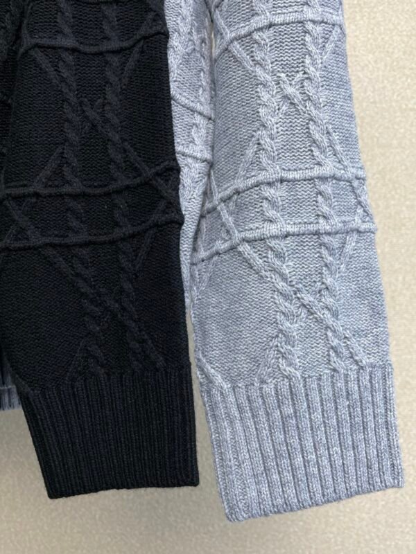 28e79f23 CD Textured Jacquard Crew Neck Jumper