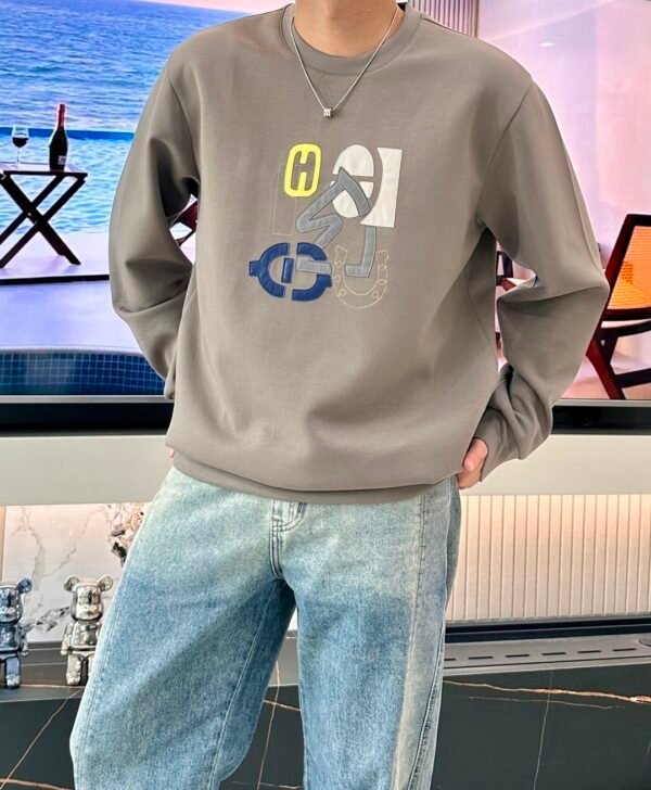 HRMS Graphic Appliqué Jumper – Taupe