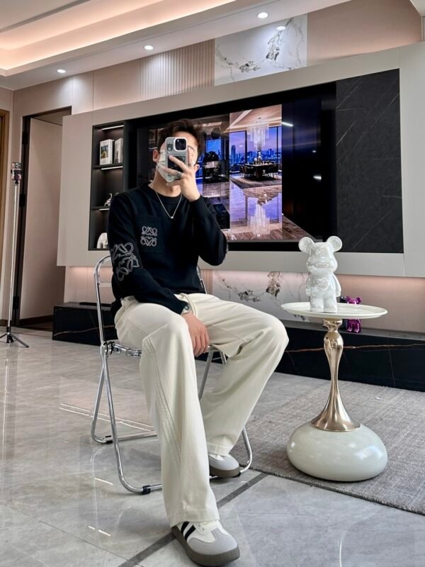 LWE Pocket Logo Crew Neck Jumper - Black