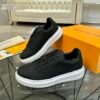 LVE Low-Top Trainers - Black