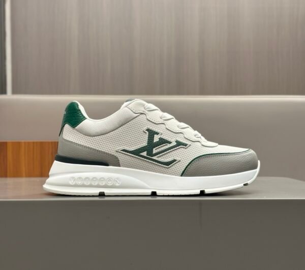 3 LVE White & Green Low-Top Trainers