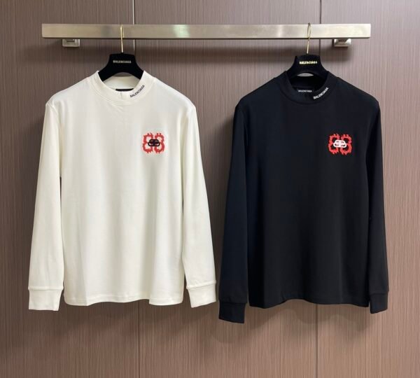 BLNCG Embroidered Logo Crew Neck Jumper – White