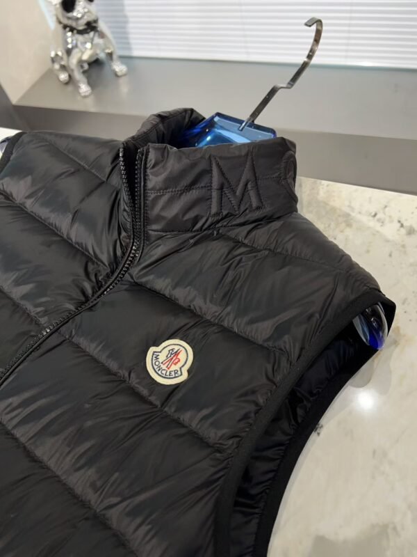 MNCLR Quilted Zip Gilet