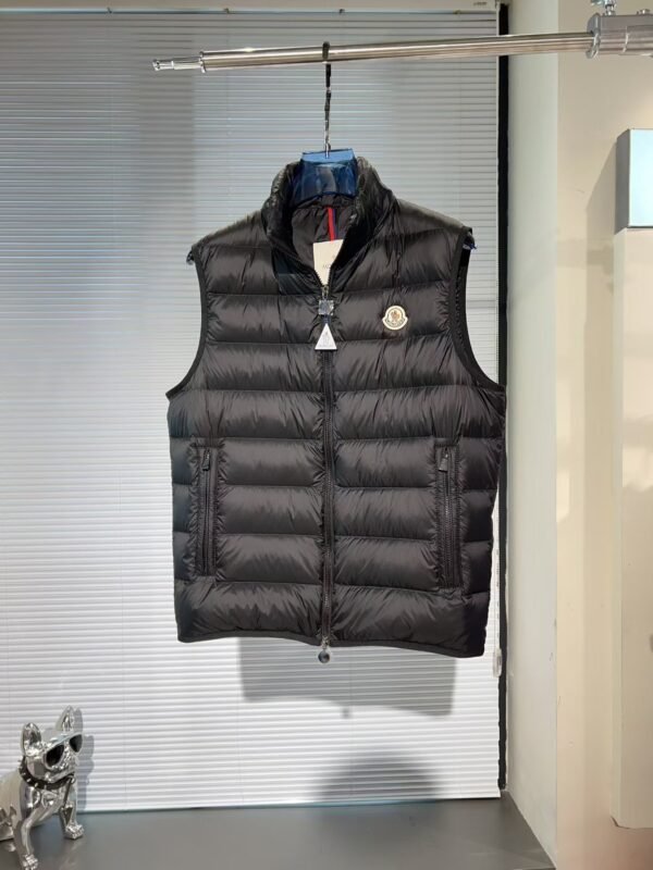 MNCLR Quilted Zip Gilet
