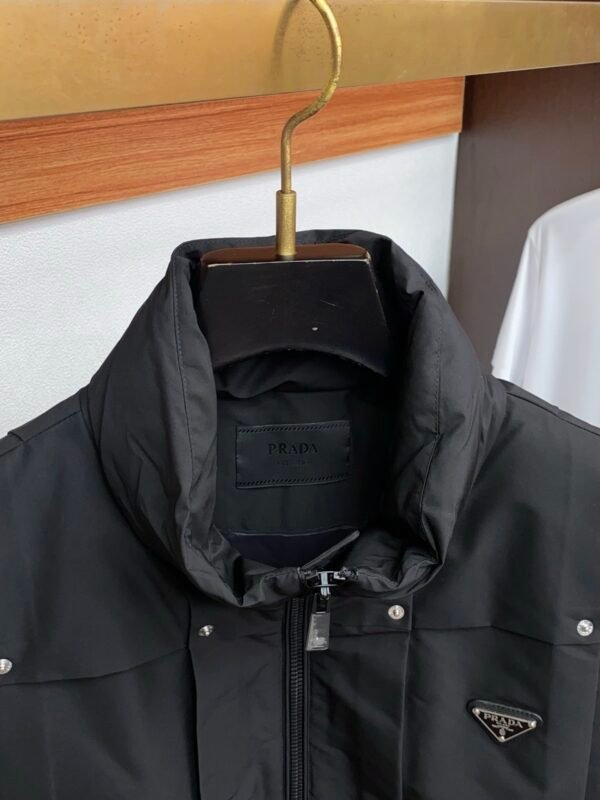 PRDA Zip-Front Gilet - Black