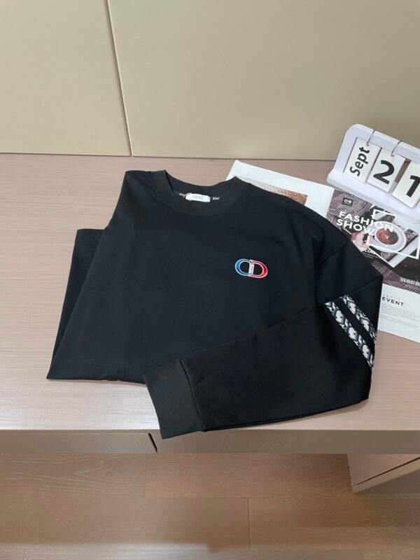 3bc839ed CD Crew Neck Jumper with Embroidered Chest Logo - Black