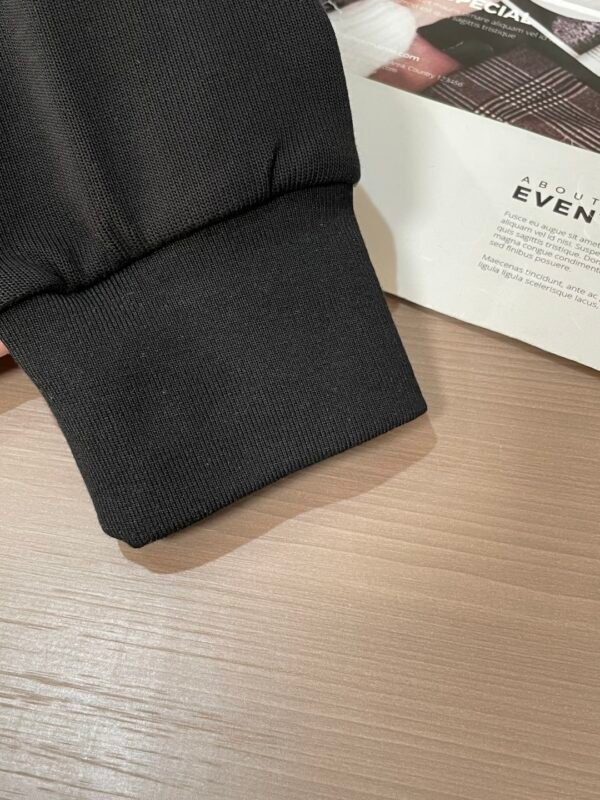 3d208bd1 HRMS Crew Neck jumper