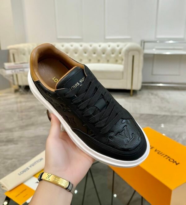 LVE Black Tan Low-Top Trainers