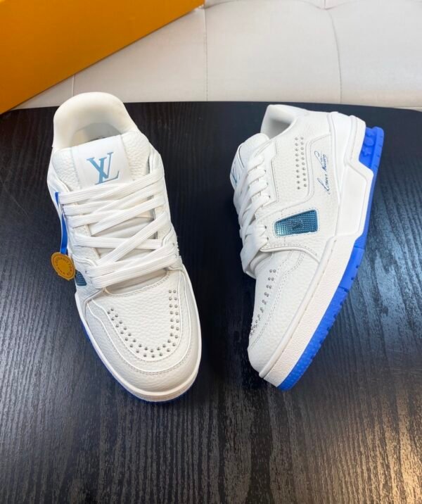 4 LVE Trainer Sneaker – White Blue Rubber Sole