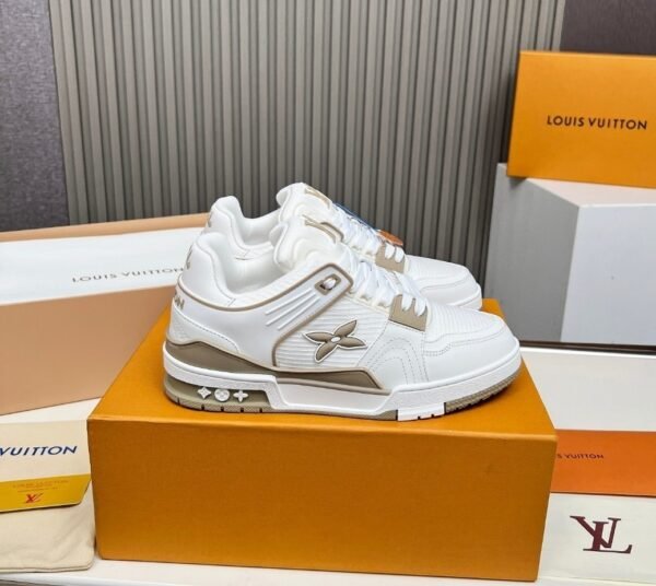 LVE Streetwear Trainer Sneaker – White Beige Edition