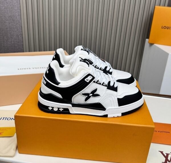 LVE Streetwear Trainer Sneaker – White Black Edition