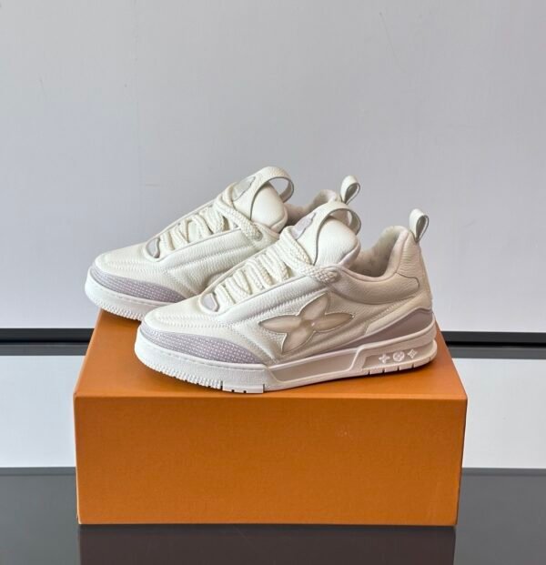 LVE Skate Grained Leather Trainer – White
