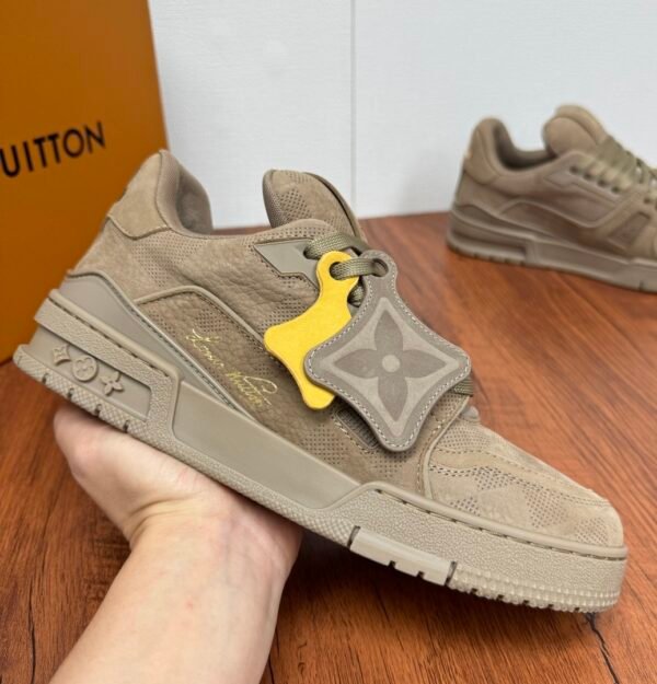 4 LVE Low-Top Trainers - Sand Beige