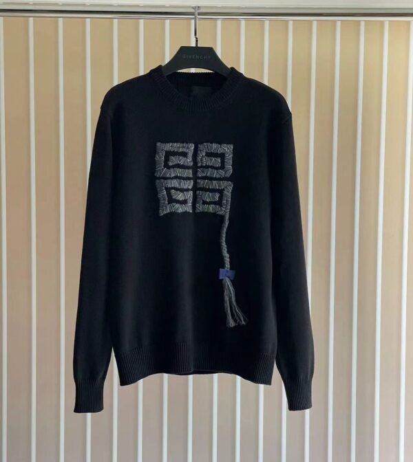 GVNCHY Textured Logo Knit Jumper – Black