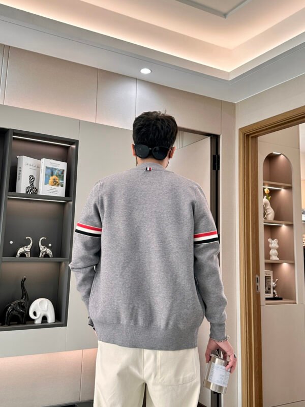 MNCLR Knitted Button Jacket with Stripe Sleeve - Grey