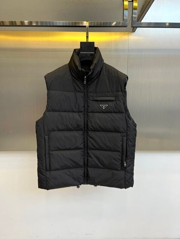PRDA Quilted Zip Gilet - Black