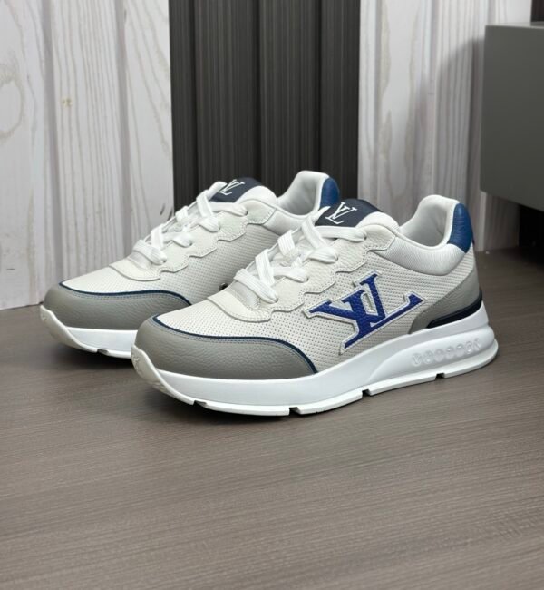 LVE White & Blue Low-Top Trainers