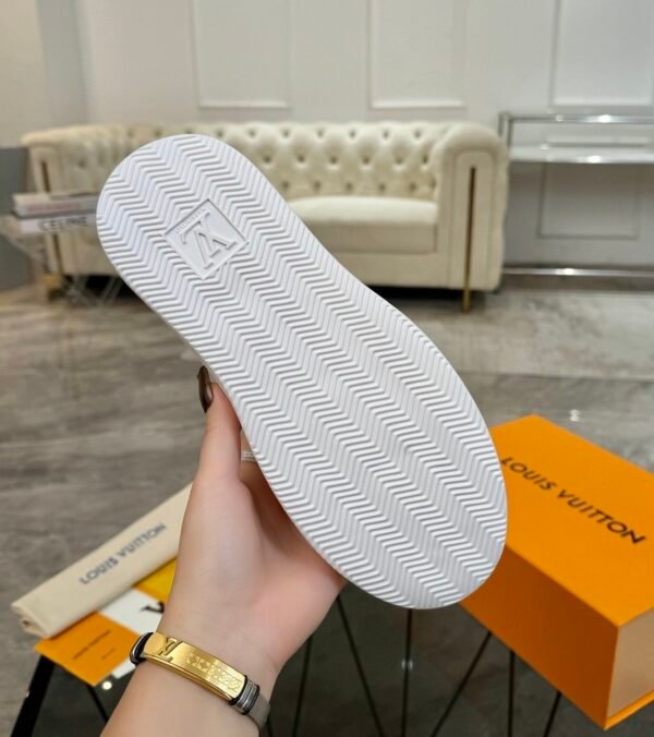 LVE White Brown Monogram Low Trainers