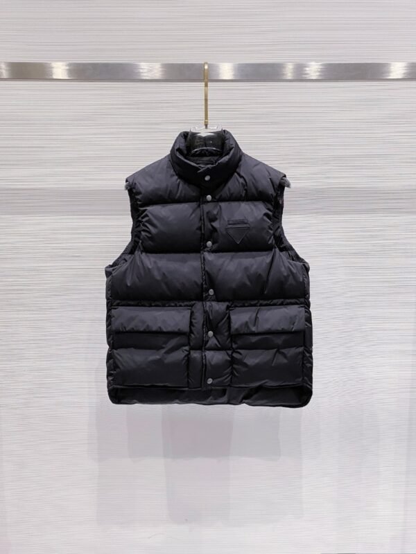 514eb850 PRDA Quilted Gilet with Flap Pockets - Black