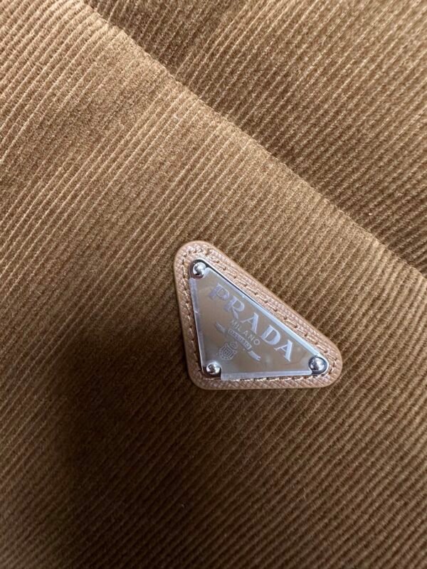 PRDA Quilted Gilet with Logo Patch - Brown