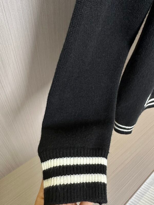 59fbafac CD Graphic Butterfly Crew Neck Jumper - Black