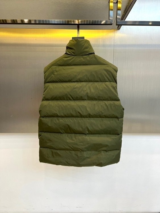 PRDA Quilted Zip Gilet - Olive Green