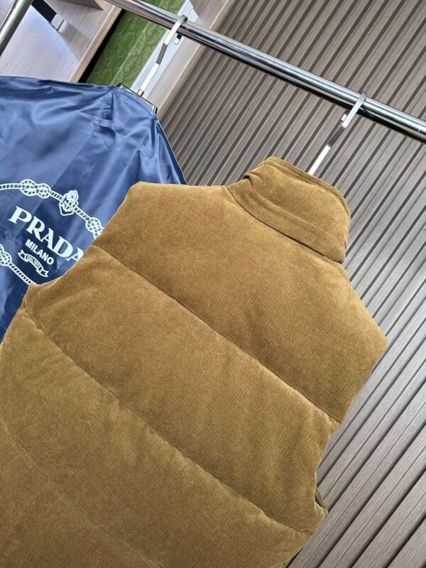 PRDA Quilted Gilet with Logo Patch - Brown