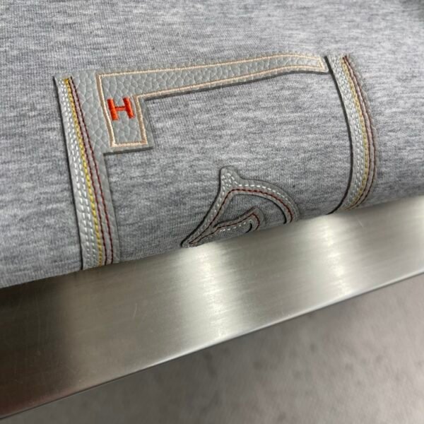 5c5cc5fe HRMS Appliqué Chest Patch Crew Neck Jumper - Grey