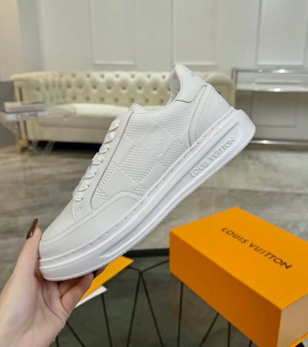 6 LVE All White Low-Top Trainers