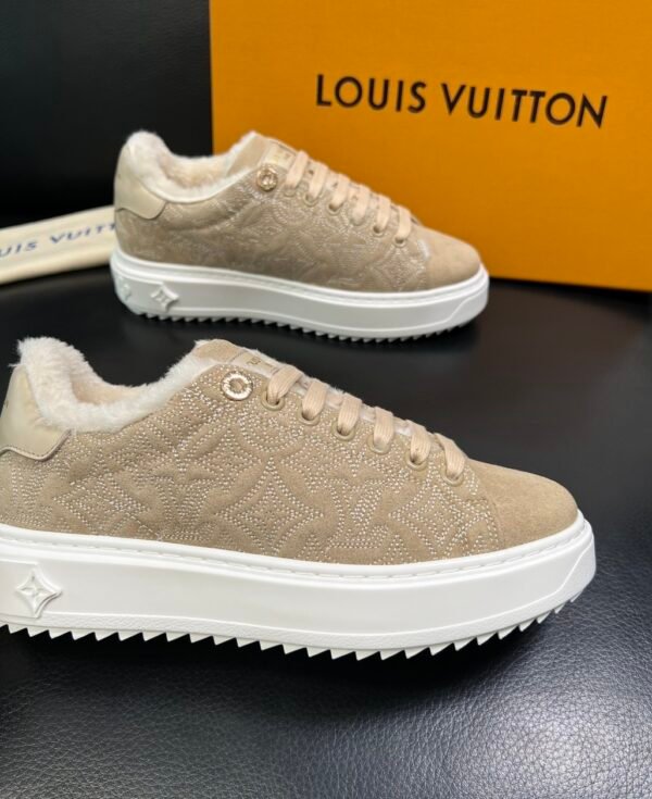 LVE Time-Out Monogram Suede Trainers – Beige