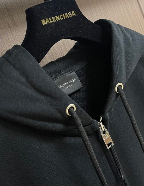 6 BLNCG Logo-Print Zip-Up Hoodie - Black