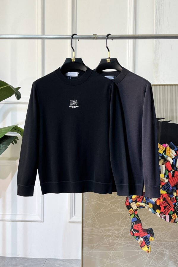 DG Crew Neck Jumper - Black