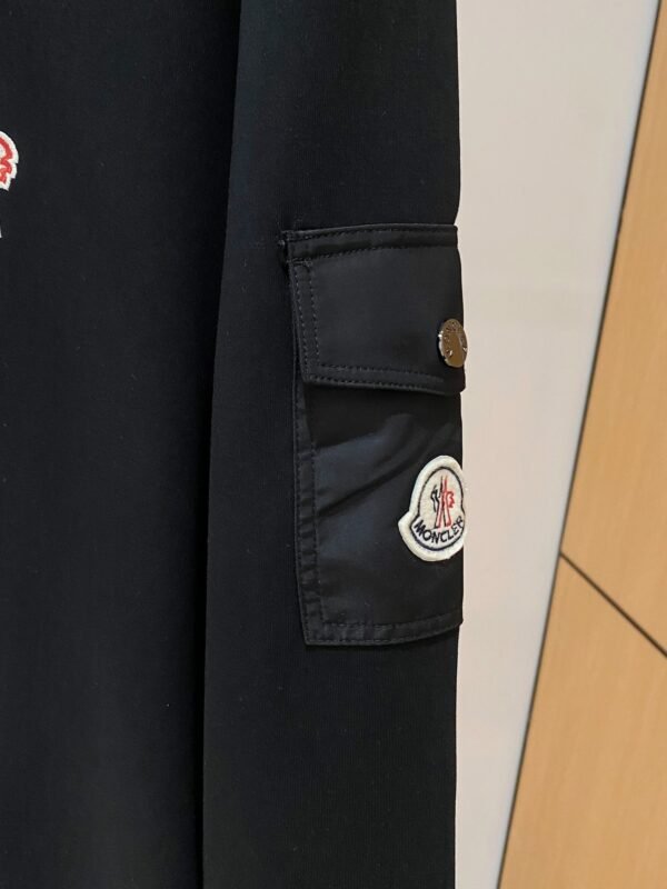 MNCLR Crew Neck Jumper - Black