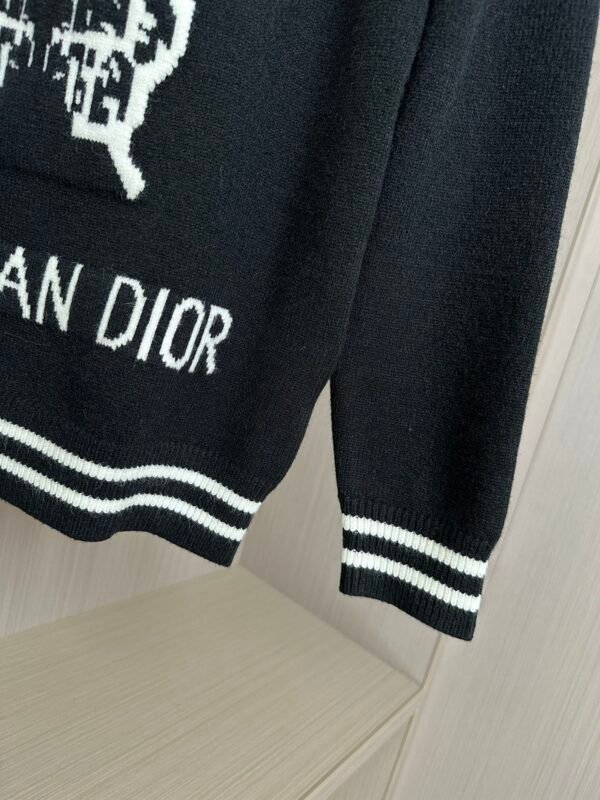 6542d81f CD Graphic Butterfly Crew Neck Jumper - Black