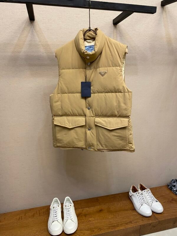 PRDA Snap-Button Gilet  with Flap Pockets