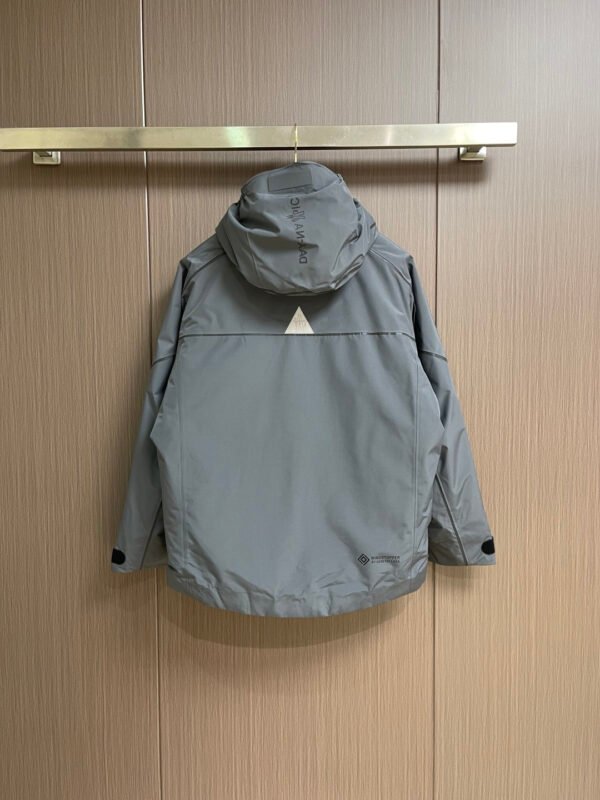 MNCLR Hooded Insulated Jacket